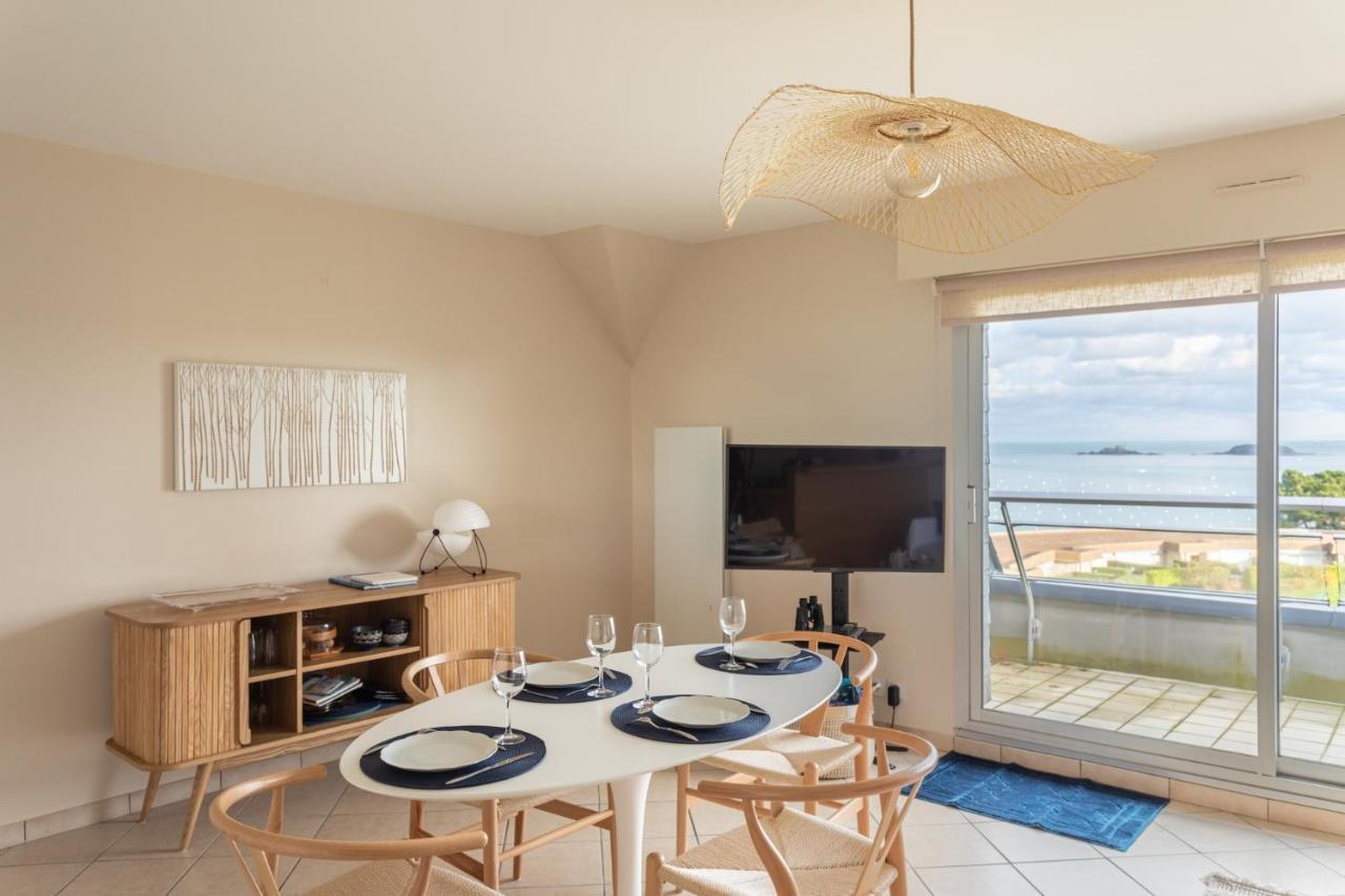 Heol - Appartement 2 Chambres - Vue Mer Et Parking Dinard Exteriör bild